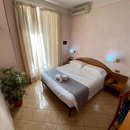 Hotel Resi Rome Bagian luar foto