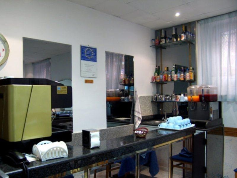 Hotel Resi Rome Bagian luar foto